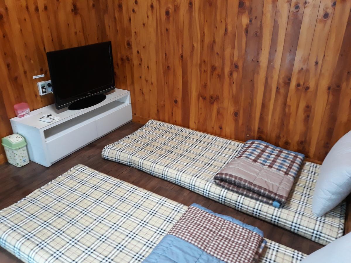 With Guesthouse Μπουσάν Εξωτερικό φωτογραφία